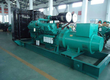 洛宁800kw康明斯柴油发电机组